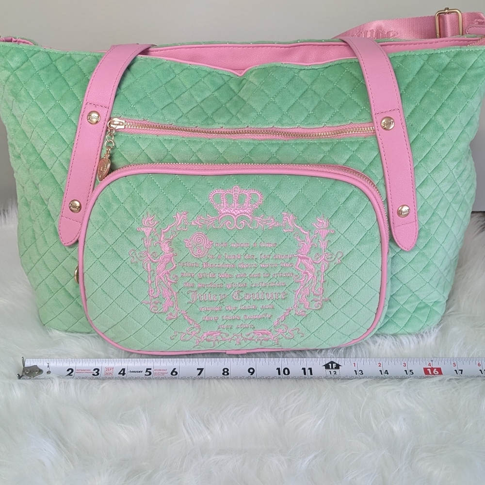 โSOLDโJuicy Couture Quilted Tale Weekender Tote, XL Bag w/ Crossbody Strap - Picture 14 of 17
